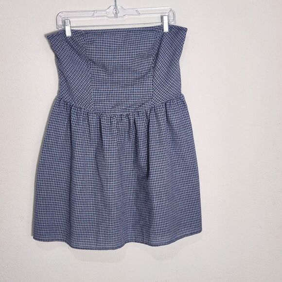 No Boundaries Dresses & Skirts - No Boundaries Strapless Smocked Mini Dress Blue White Checkered Size Large